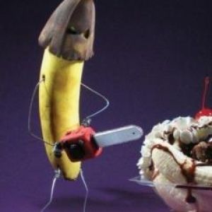 Banana com Serra Elétrica