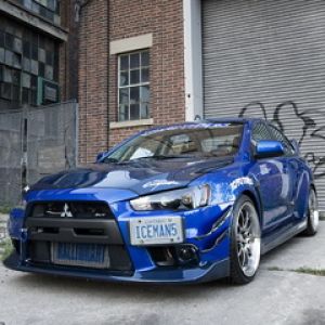 Mitsubishi Lancer Evolution Azul