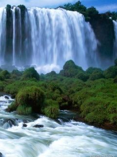 Cascata Majestosa