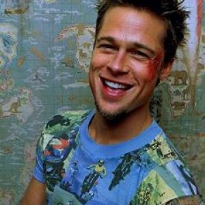 Retrato Sorridente de Brad Pitt