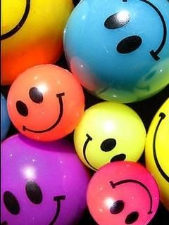 Bolas Coloridas com Sorrisos
