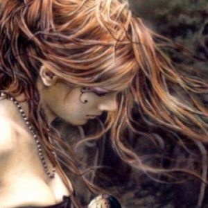 Arte Fantástica com uma Garota Misteriosa