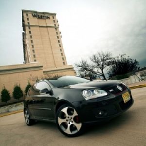 Volkswagen GTI em Ambiente Urbano