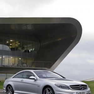 Coupé Prata Mercedes-Benz