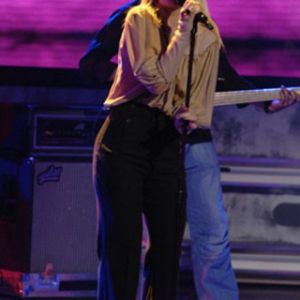 Performance Ao Vivo de Cantora