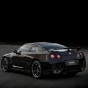 Nissan GT-R Edição Preta