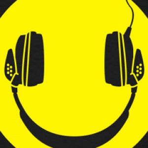 Sorriso com Fones de Ouvido