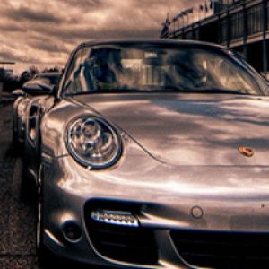 Carro Esportivo Porsche Prateado