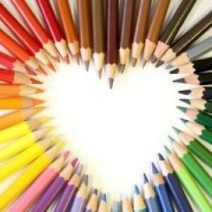 Coração de Lápis Coloridos