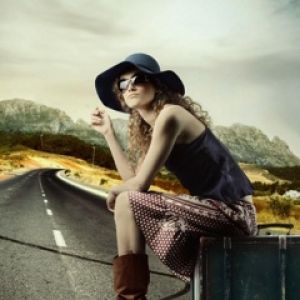 Garota Estilosa na Estrada