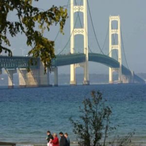 Vista Cênica da Ponte Mackinac
