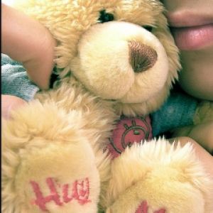 Urso de Pelúcia Abraço Fofo
