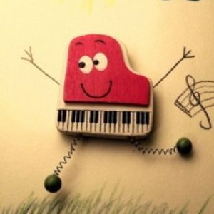 Personagem de Piano Feliz
