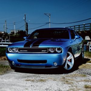 Dodge Challenger SRT Azul