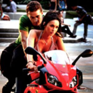 Casal na Motocicleta