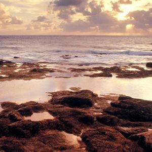 Pôr do Sol Sereno no Oceano