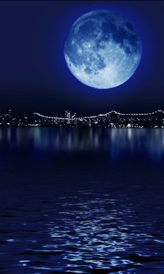 Deslumbrante Reflexo da Lua Cheia
