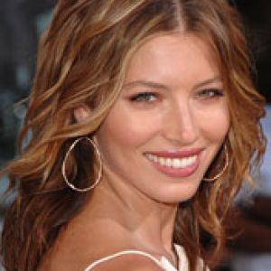 Mulher Bonita e Sorridente