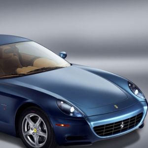 Carro Esportivo Ferrari Azul