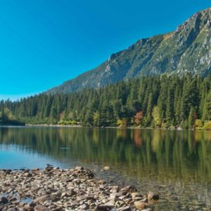 Lago da Montanha Sereno