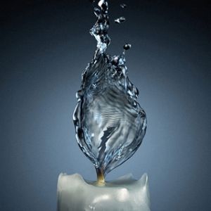 Splash de Água Chama de Vela