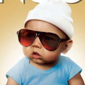 Bebê Legal com Óculos de Sol