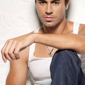Retrato de Enrique Iglesias