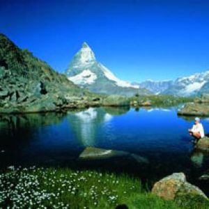 Reflexo do Matterhorn no Lago