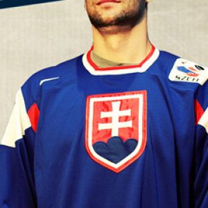 Jogador de Hockey com Camisa da Eslováquia