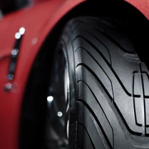 Pneu de carro em close-up
