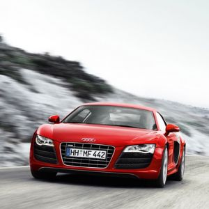 Audi R8 Vermelho Esportivo