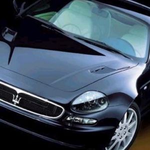 Carro esportivo Maserati