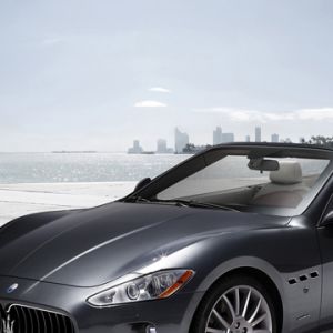 Maserati Conversível na Costa