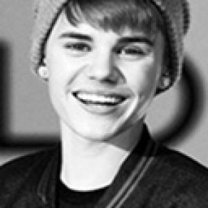 Justin Bieber Sorrindo