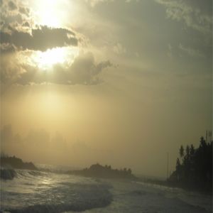 Pôr do Sol Sereno Sobre o Oceano