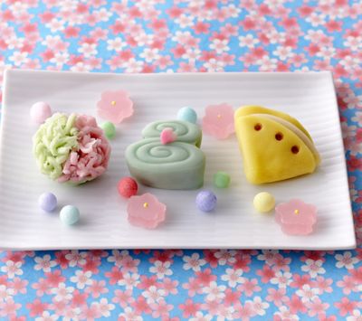 Doces japoneses coloridos