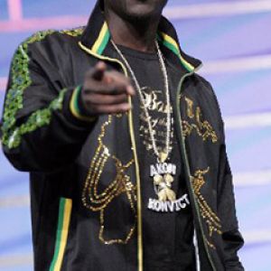Akon Performance Estilosa