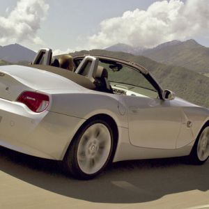 BMW Z4 Conversível em Estrada Cênica