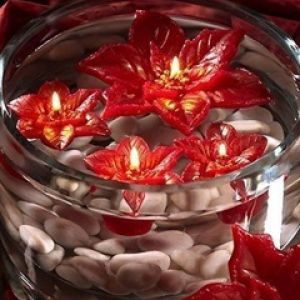 Arranjo de Velas em Forma de Flor Vermelha