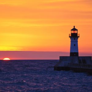 Farol ao Pôr do Sol
