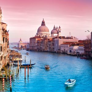 Canal de Veneza ao Pôr do Sol