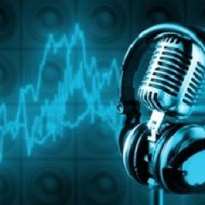 Microfone e Fones de Ouvido