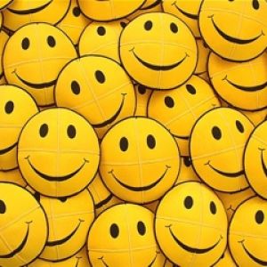 Coleção de rostos sorridentes