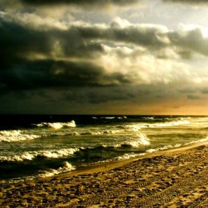 Pôr do Sol Dramático na Praia