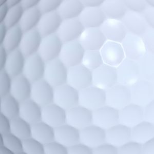 Close-Up de uma Bola de Golfe