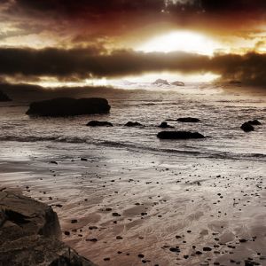 Pôr do Sol Dramático sobre o Oceano