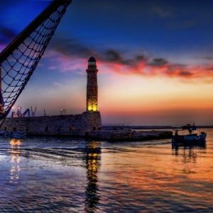 Pôr do Sol sobre o Farol