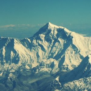 Montanhas Nevadas Majestosas