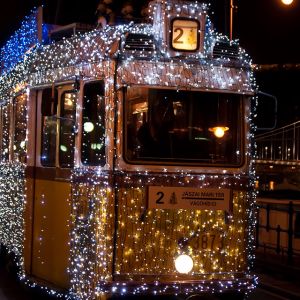 Elétrico Festivo Iluminado