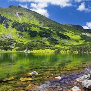 Lago da Montanha Sereno